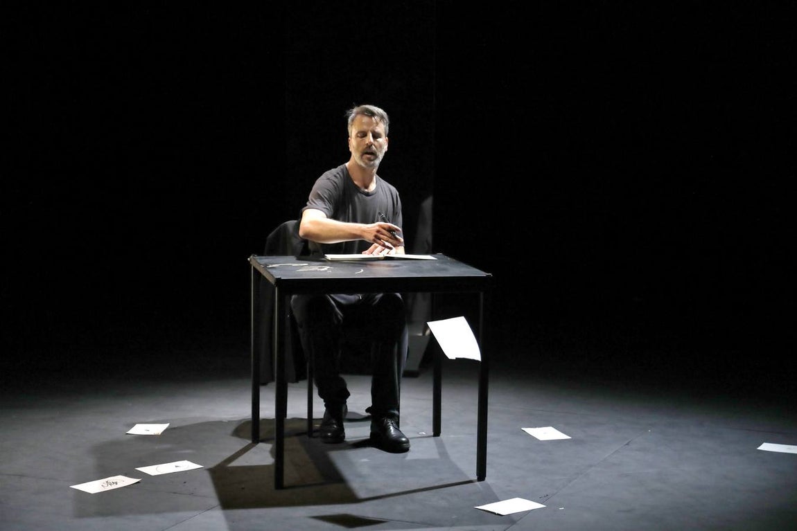 El espectáculo Signos, de Antonio Ruz e Isabel Villanueva