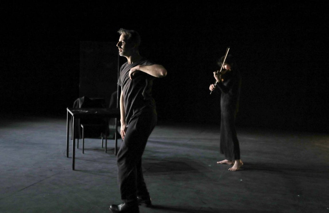 El espectáculo Signos, de Antonio Ruz e Isabel Villanueva