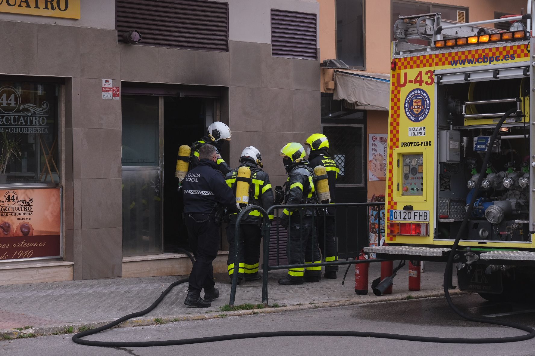 Incendio en la cocina de un bar en Segunda Aguada en Cádiz