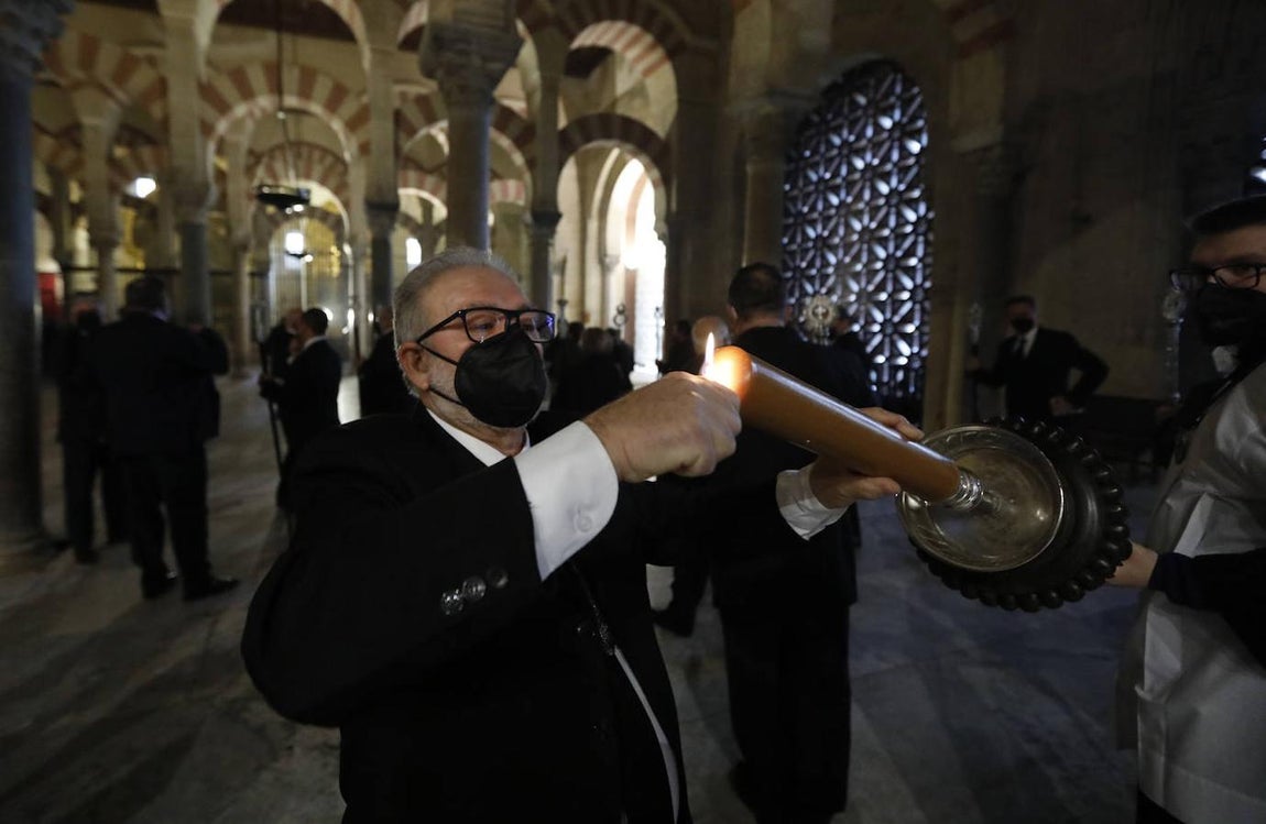 El Vía Crucis de las cofradías de Córdoba, en imágenes