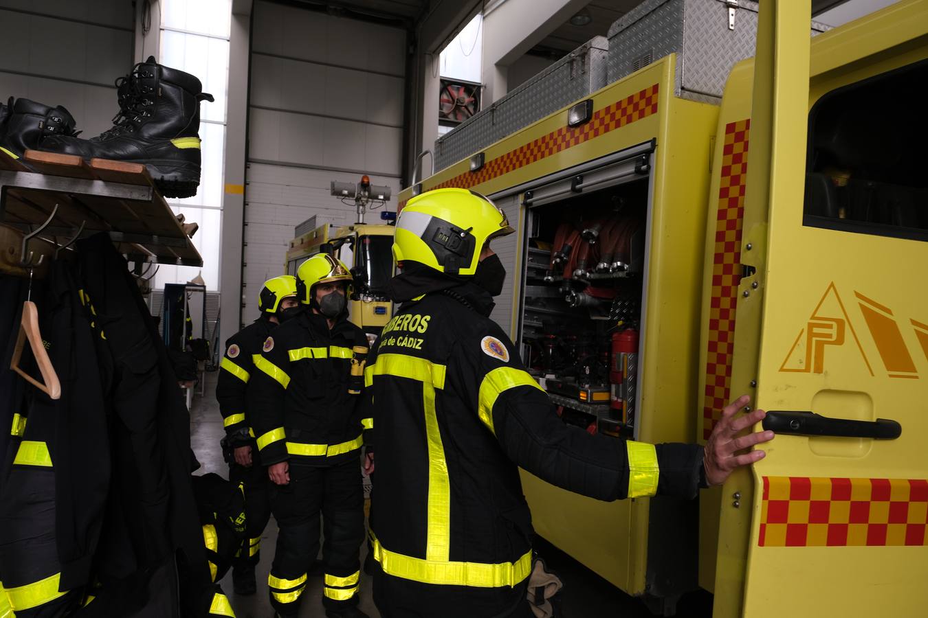 FOTOS: Bomberos del Consorcio Provincial en el parque de Cádiz