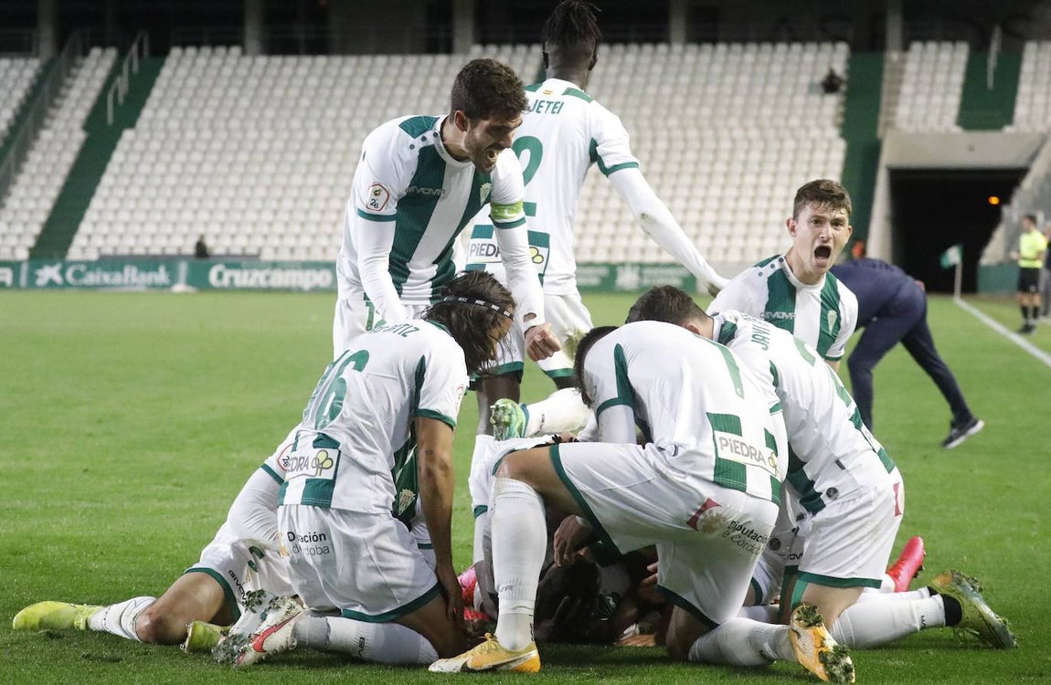 En imágenes, las mejores jugadas del Córdoba CF - Linares