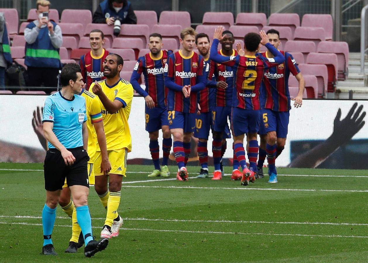 FOTOS: Las imágenes del empate del Cádiz en Barcelona