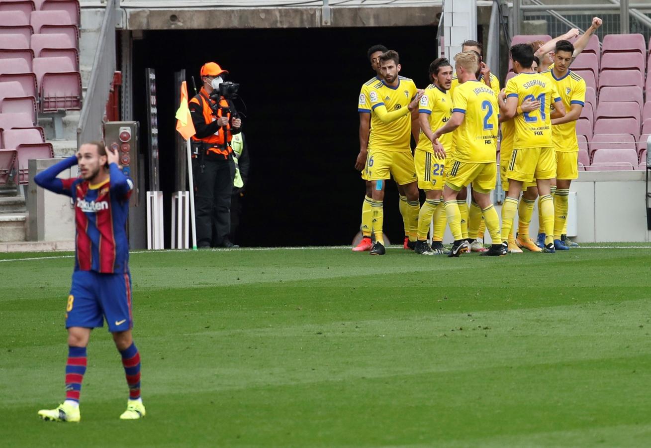 FOTOS: Las imágenes del empate del Cádiz en Barcelona