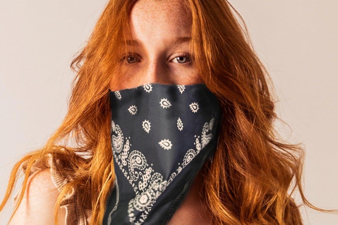 Bandana cubre-mascarilla de Salvador Bachiller (6€)