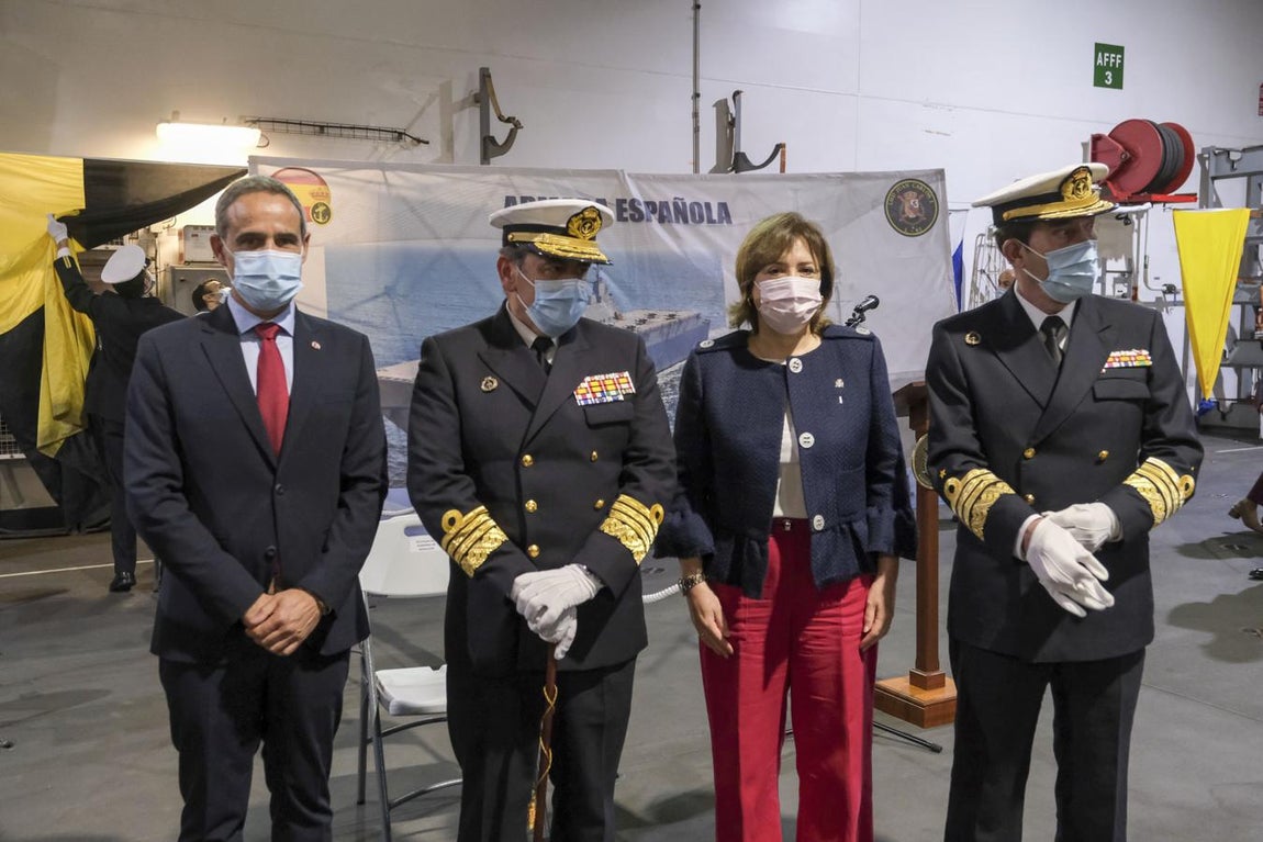 En imágenes: La toma de posesión del nuevo Almirante de la Flota a bordo del Juan Carlos I