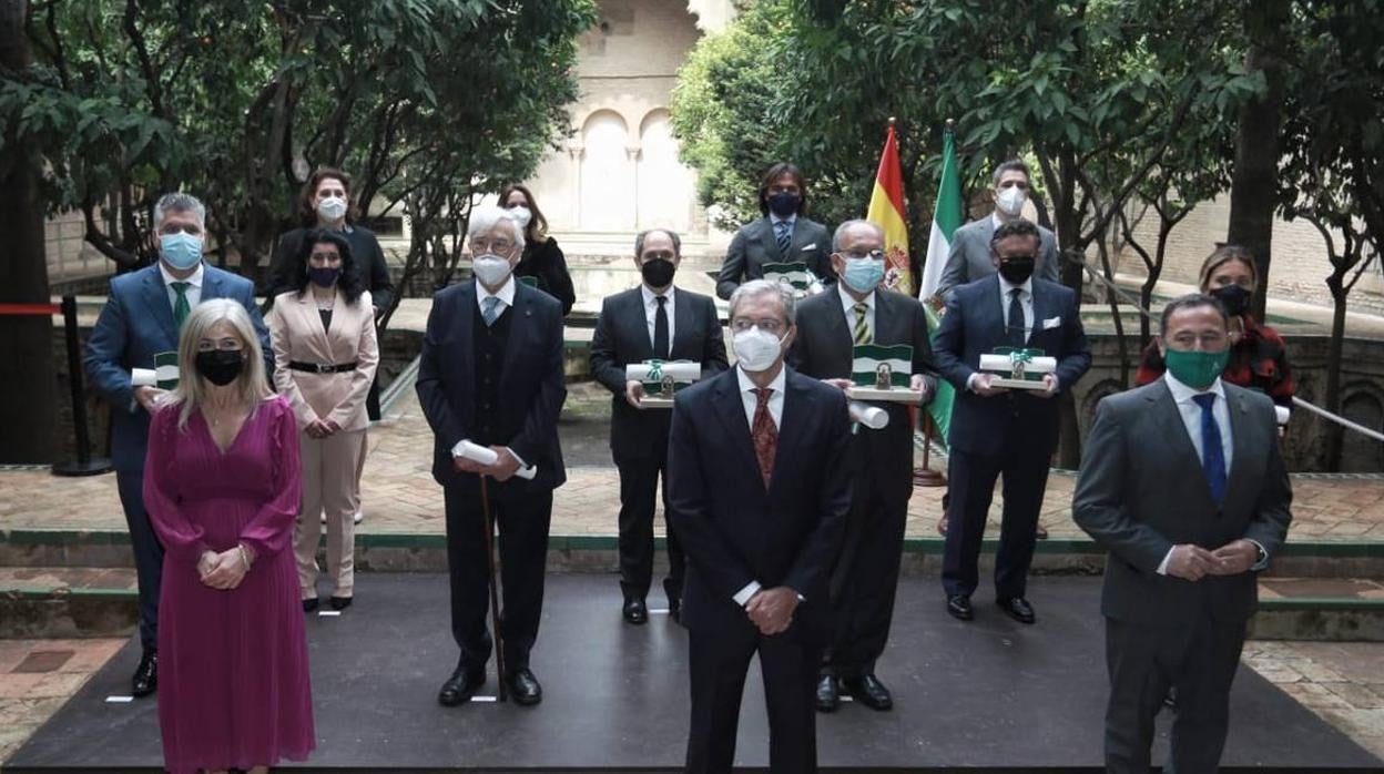 Fotogalería: Entrega de las Banderas de Andalucía en la provincia de Sevilla