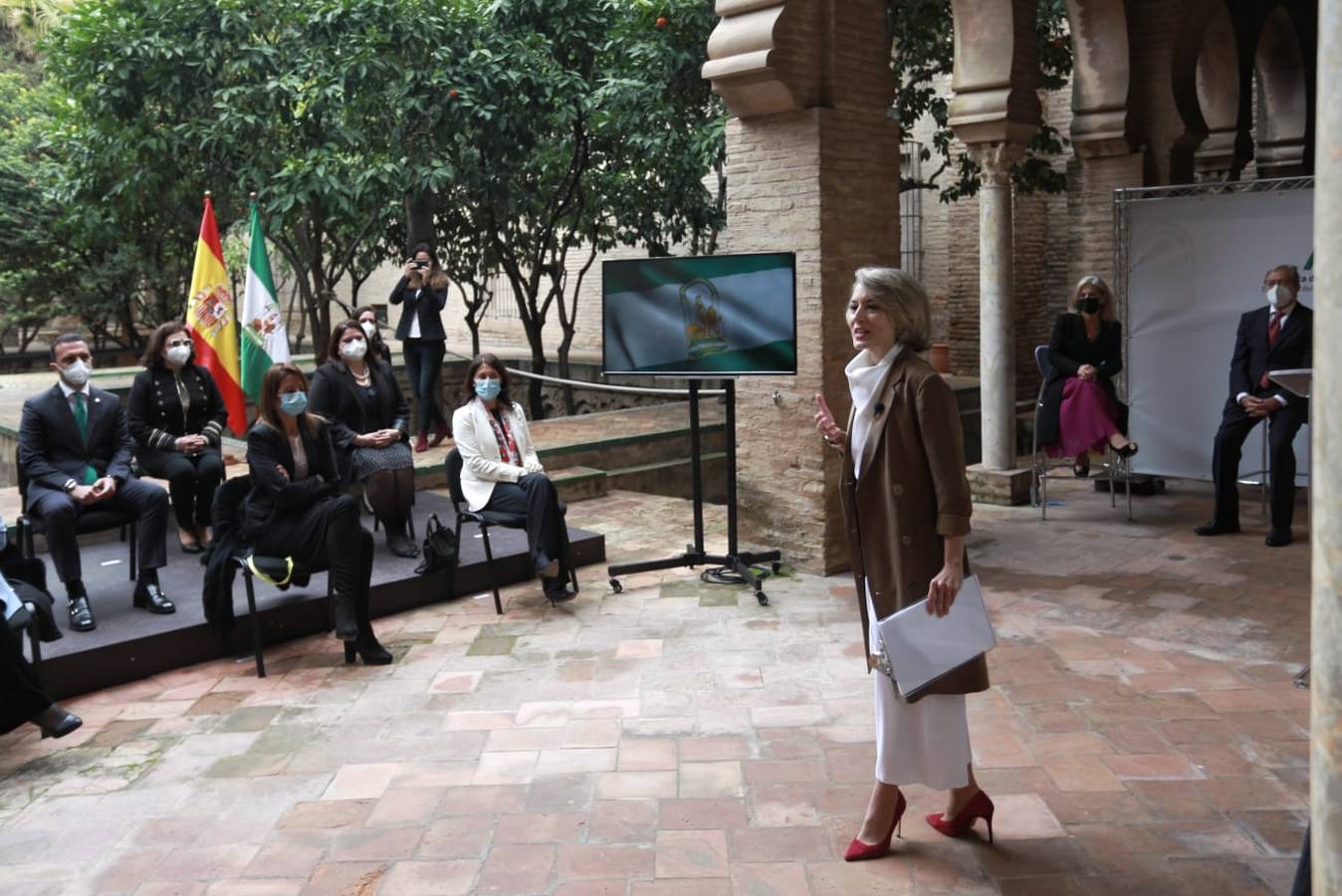 Fotogalería: Entrega de las Banderas de Andalucía en la provincia de Sevilla