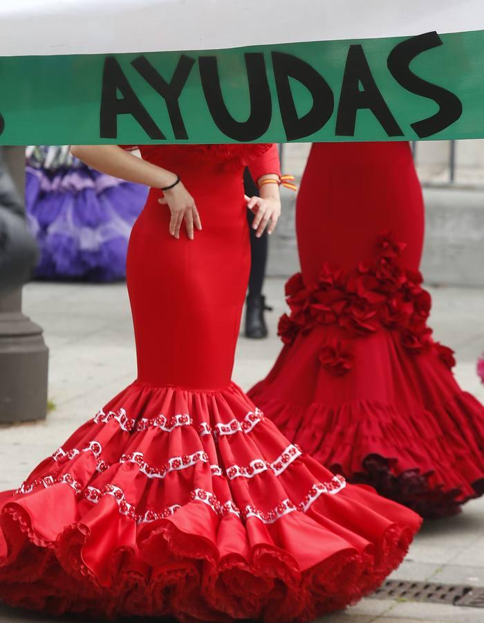 En imágenes, la moda flamenca solicita ayudas para sobrevivir a la pandemia