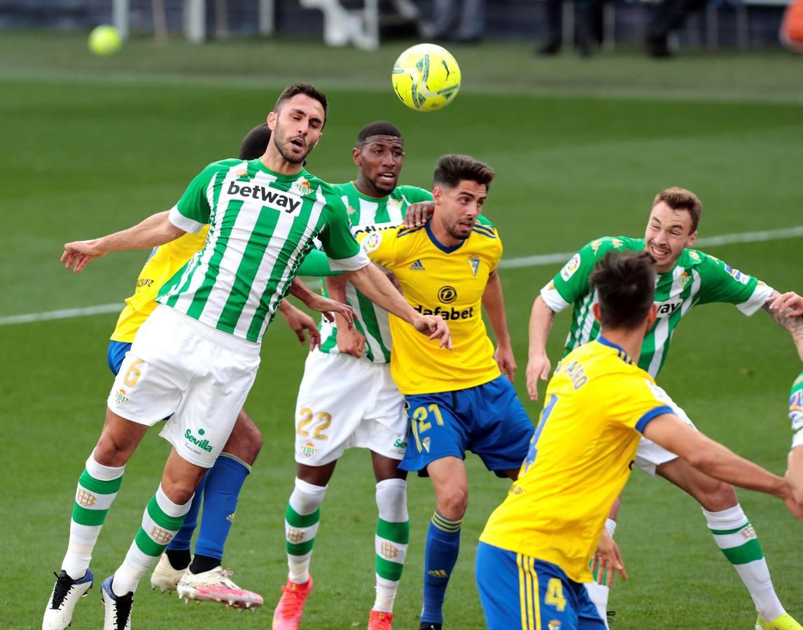 En imágenes, el partido entre el Cádiz y el Betis