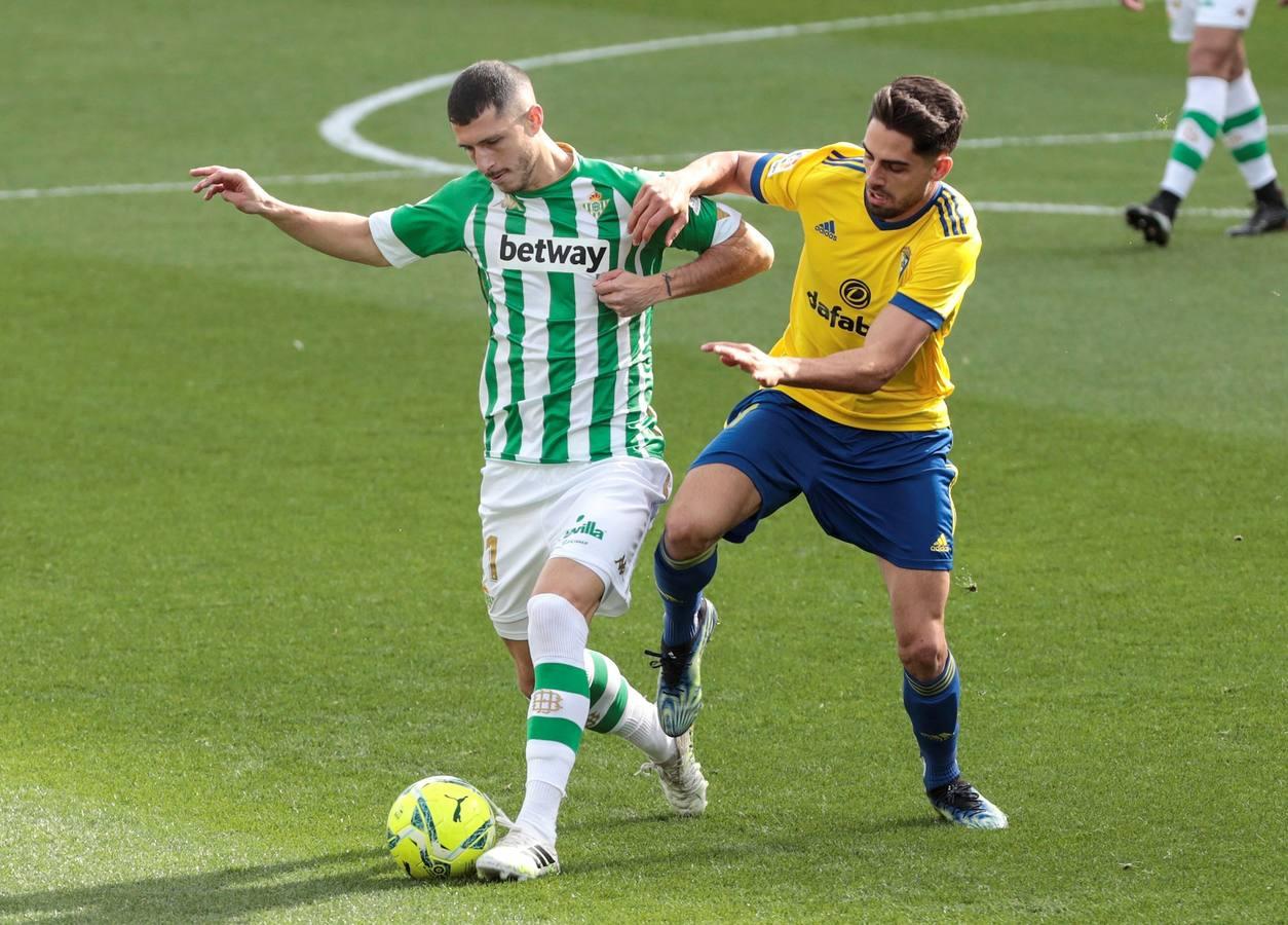 En imágenes, el partido entre el Cádiz y el Betis