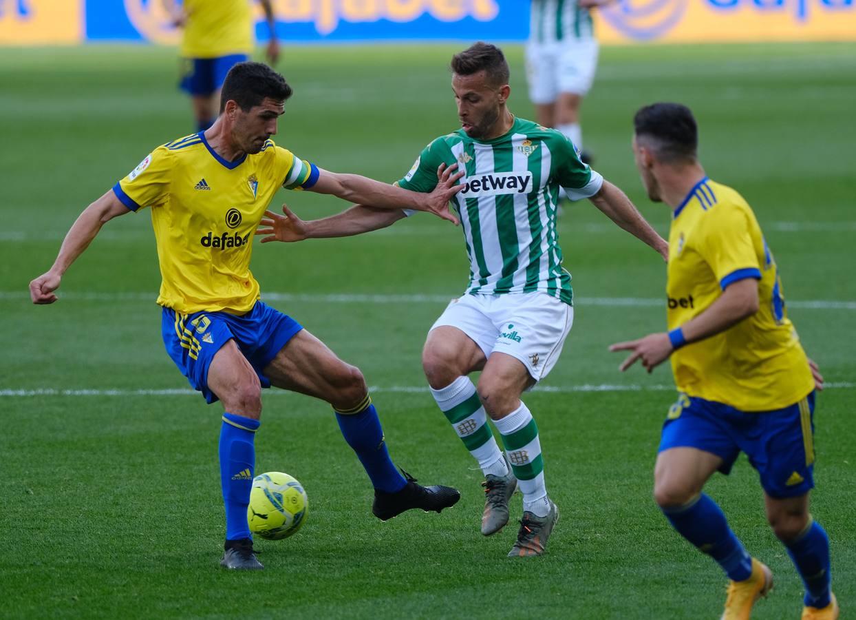 En imágenes, el partido entre el Cádiz y el Betis