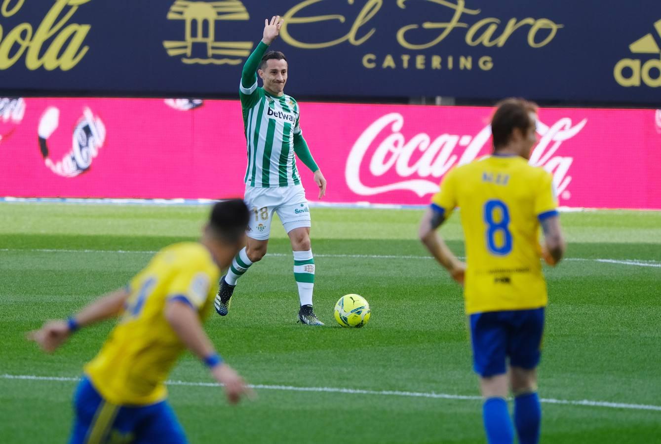 En imágenes, el partido entre el Cádiz y el Betis