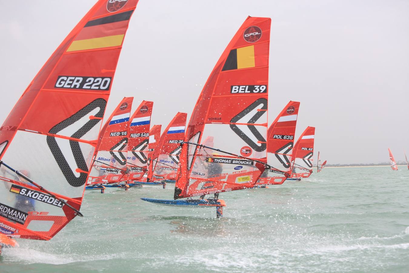 FOTOS: La Semana Olímpica Andaluza de vela, en la Bahía de Cádiz