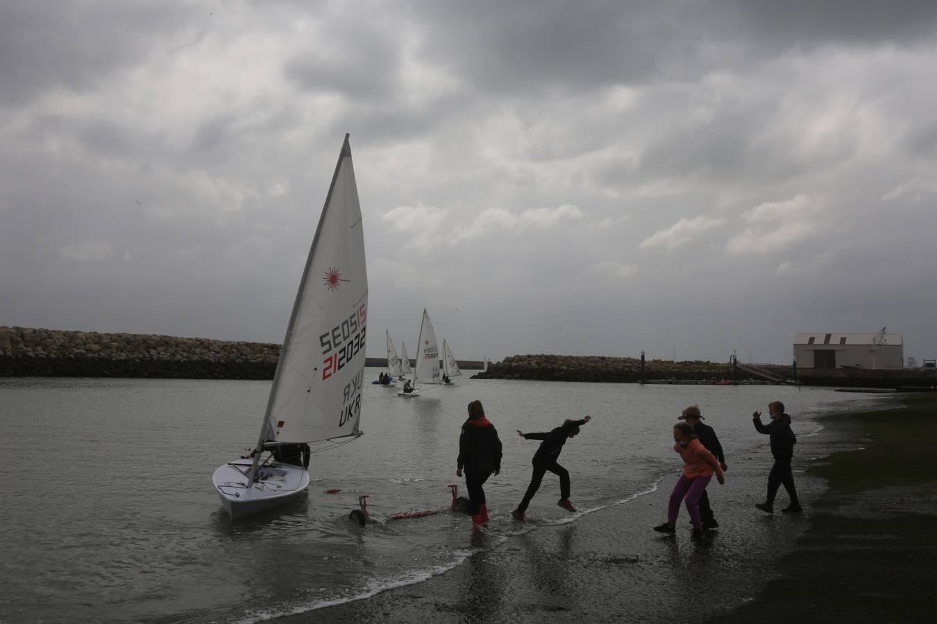 FOTOS: La Semana Olímpica Andaluza de vela, en la Bahía de Cádiz