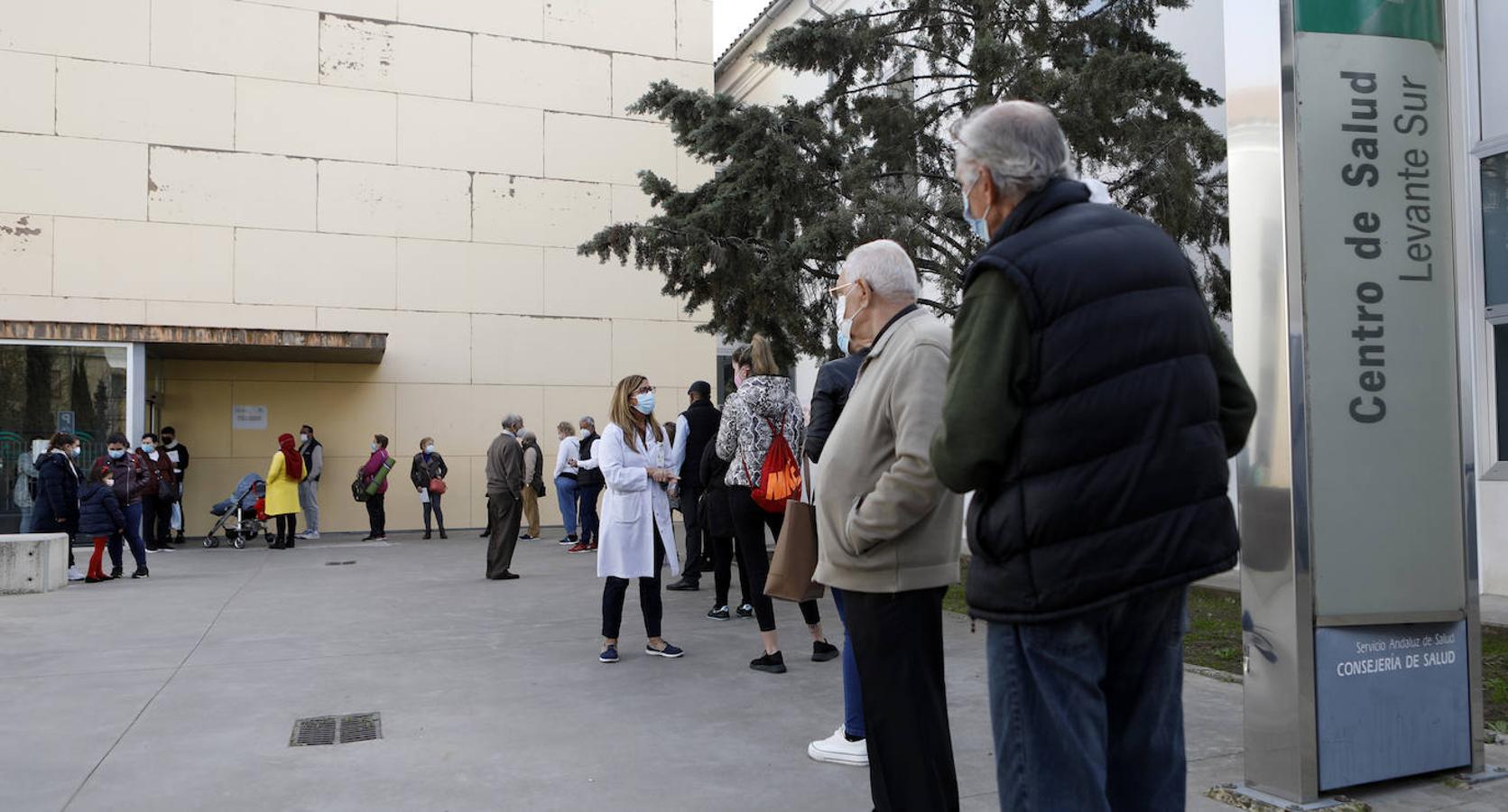 Los centros de salud de Córdoba, en imágenes