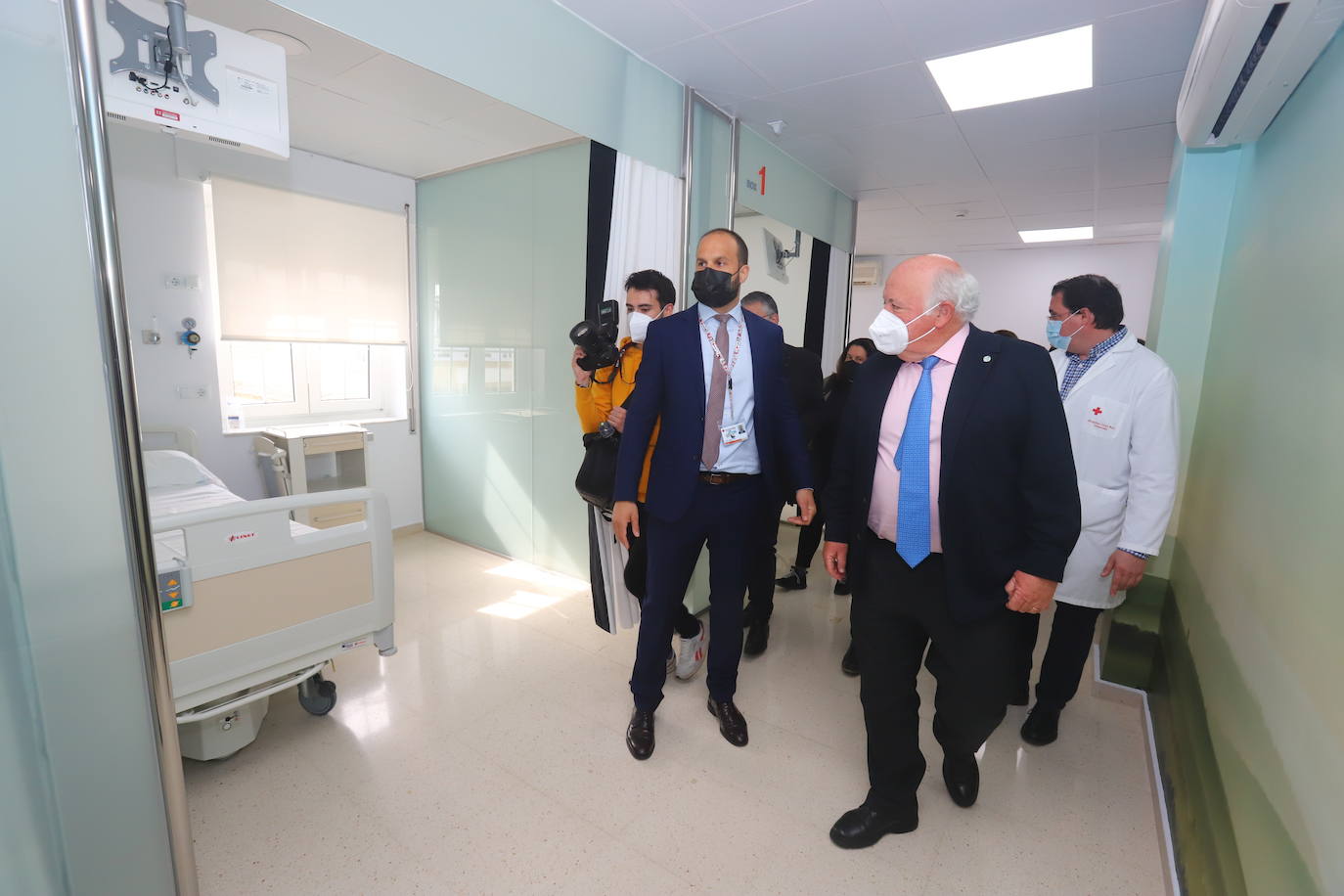 La inauguración del Instituto de Neurociencias de Cruz Roja en Córdoba, en imágenes