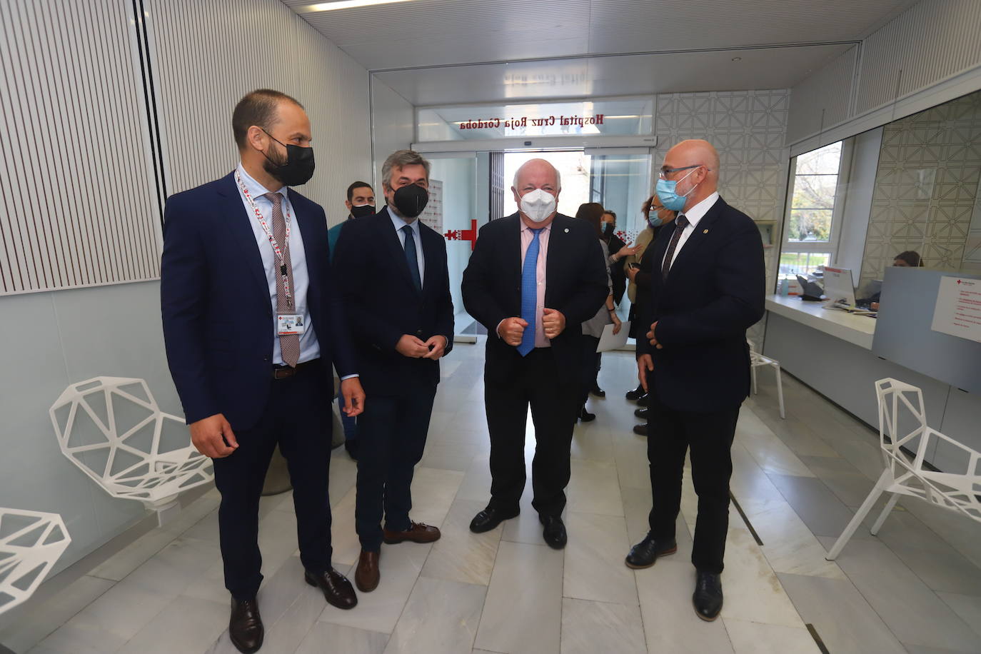 La inauguración del Instituto de Neurociencias de Cruz Roja en Córdoba, en imágenes