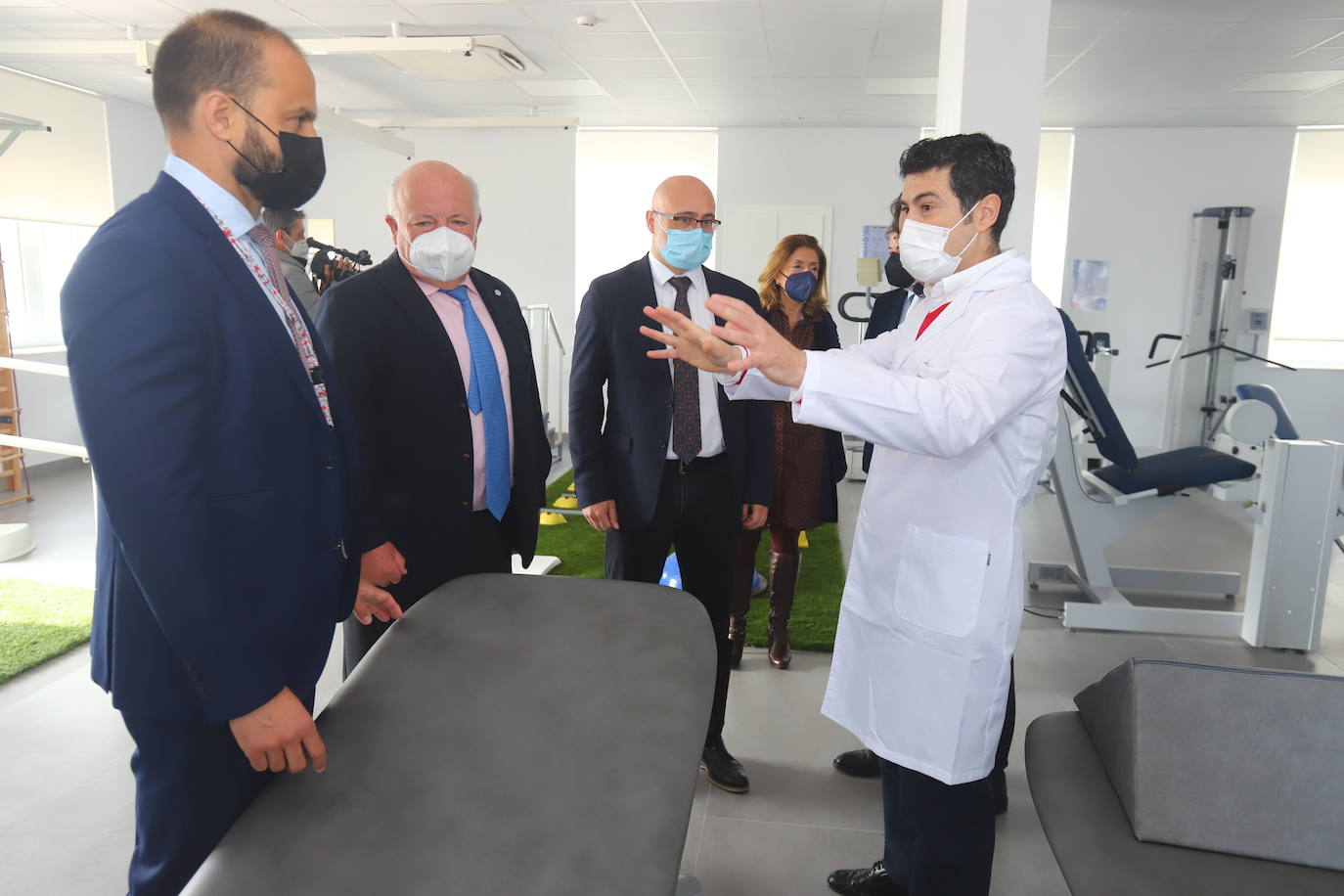 La inauguración del Instituto de Neurociencias de Cruz Roja en Córdoba, en imágenes