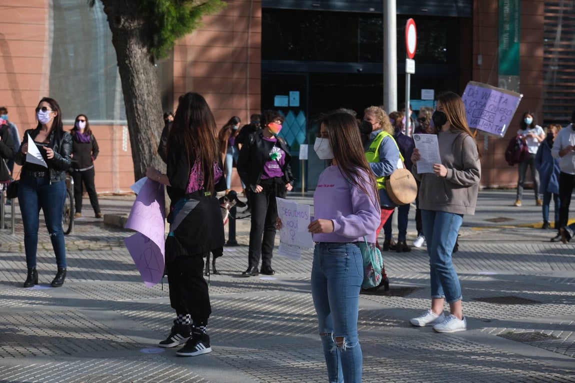 FOTOS: El 8-M, día de la mujer en Cádiz