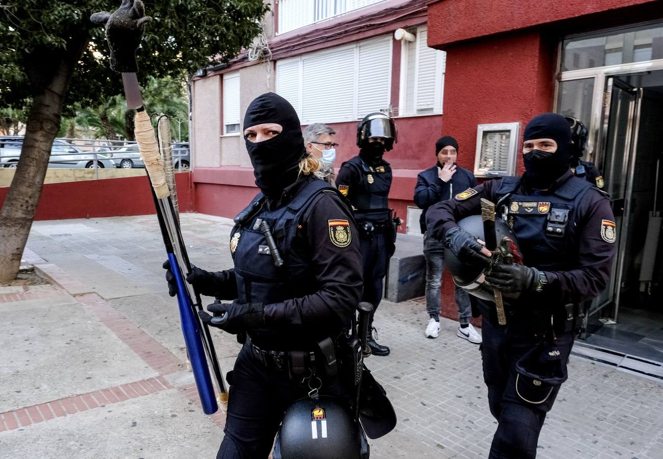 FOTOS: Operación policial en Cádiz