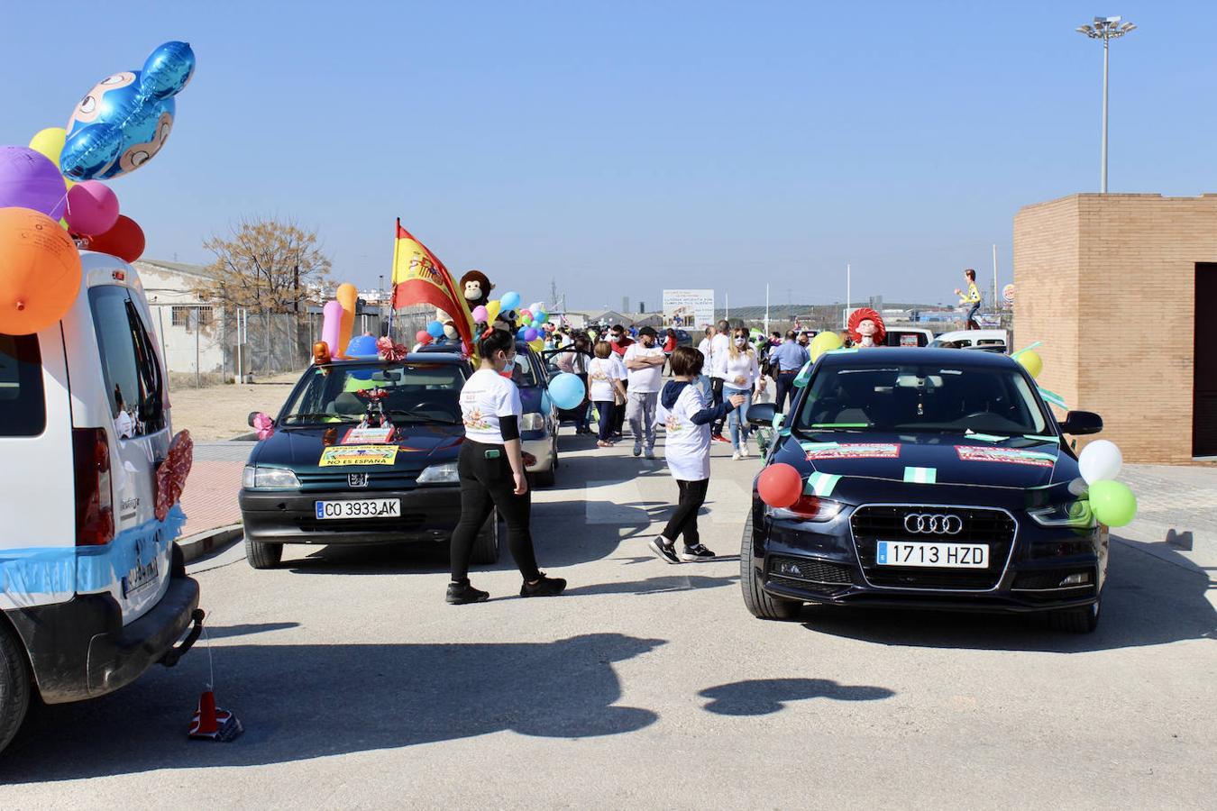 La protesta de los feriantes por las calles de Lucena, en imágenes