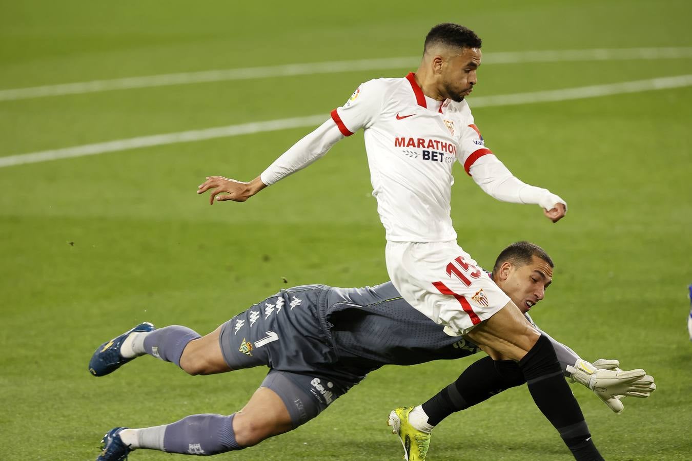 Partido de LaLiga entre el Sevilla y el Betis en el Sánchez-Pizjuán