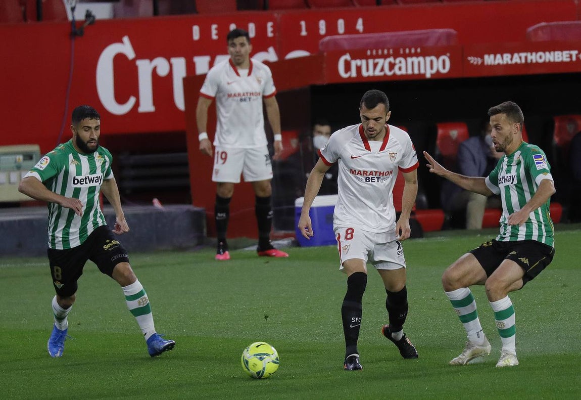 Partido de LaLiga entre el Sevilla y el Betis en el Sánchez-Pizjuán