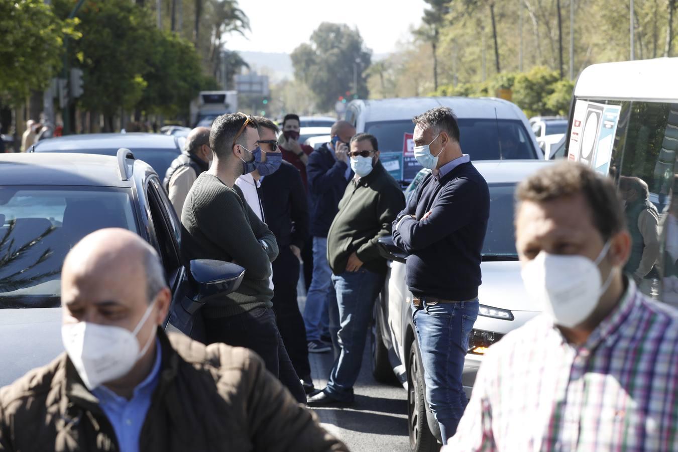 La protesta de los hosteleros de Córdoba, en imágenes