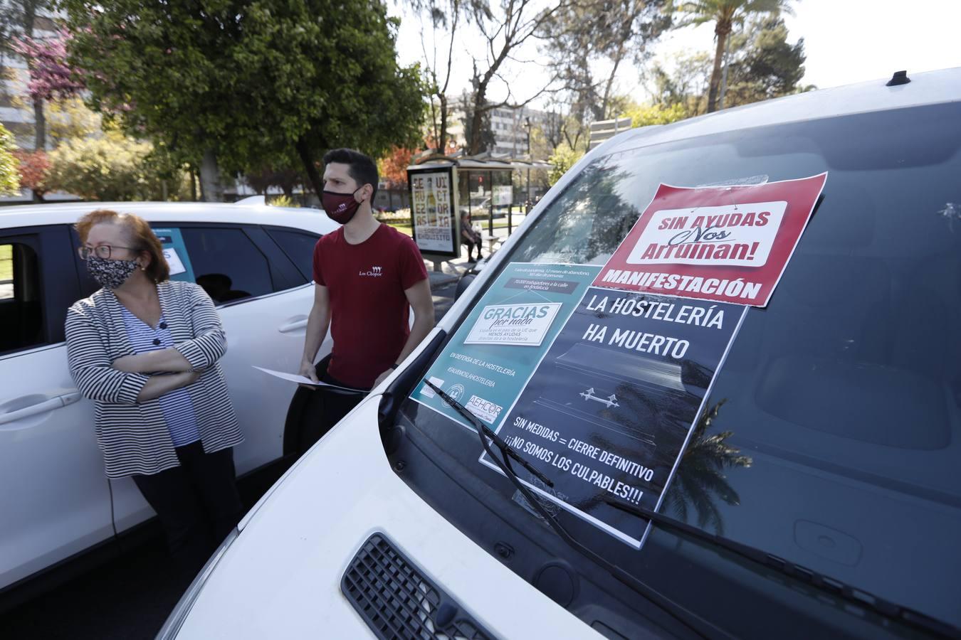 La protesta de los hosteleros de Córdoba, en imágenes