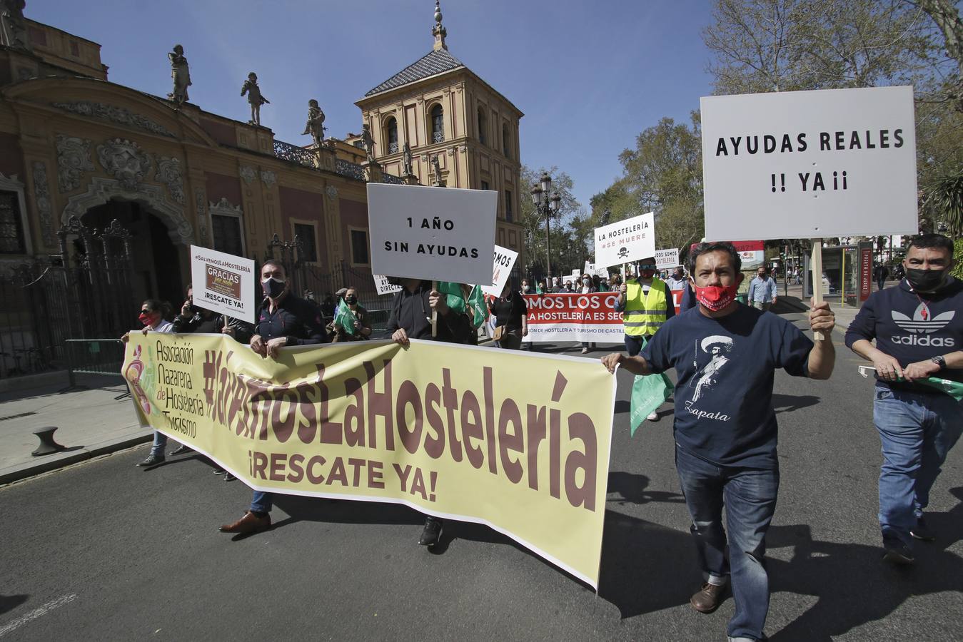 Fotogalería: Los hosteleros se movilizan por el acceso a ayudas directas