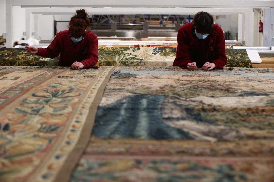 Tres siglos de historia de la Real Fábrica de Tapices, en imágenes