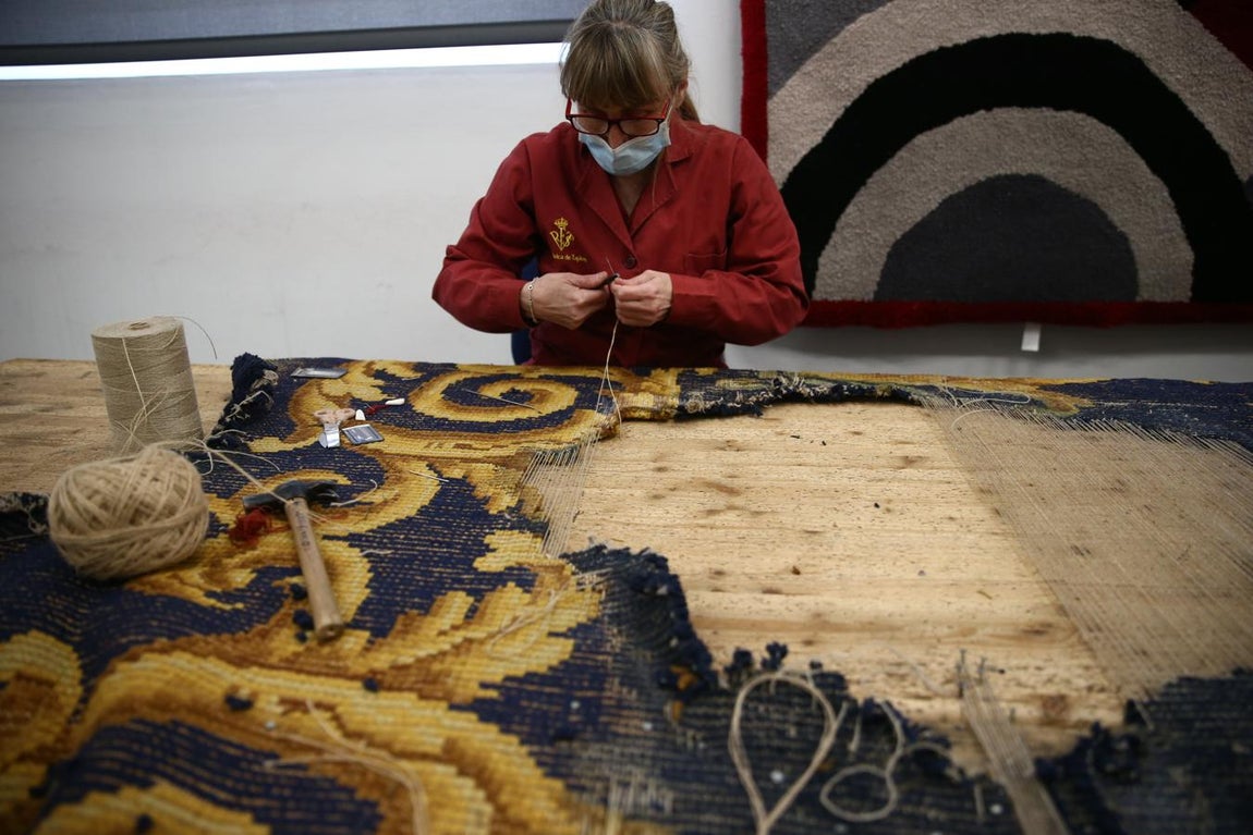 Tres siglos de historia de la Real Fábrica de Tapices, en imágenes