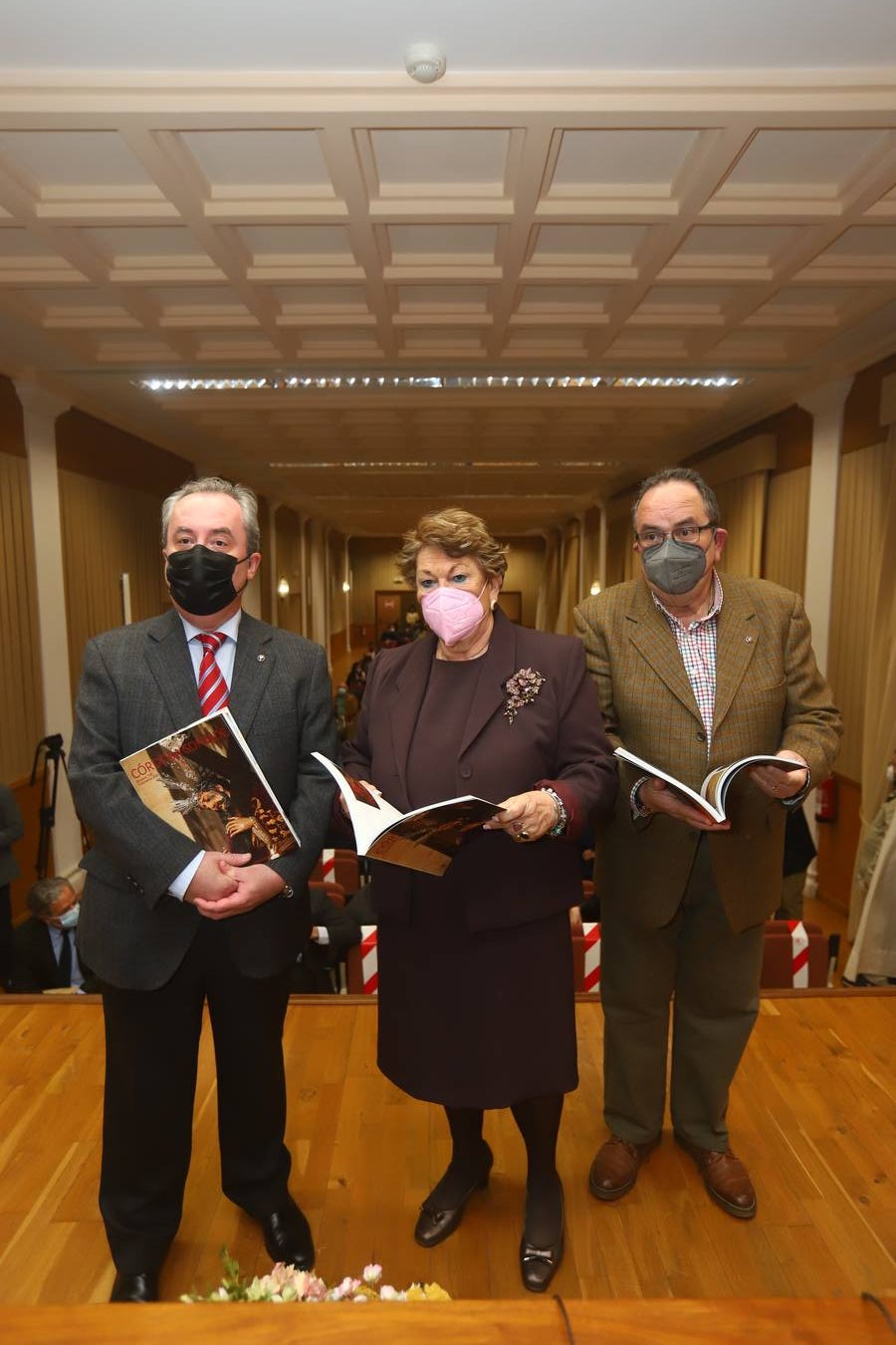 La presentación de la revista &#039;Córdoba Cofrade&#039;, en imágenes