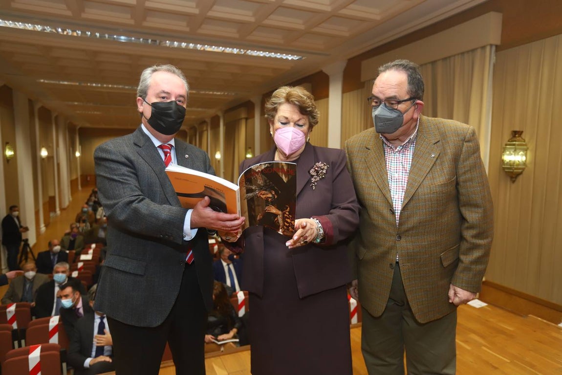 La presentación de la revista &#039;Córdoba Cofrade&#039;, en imágenes