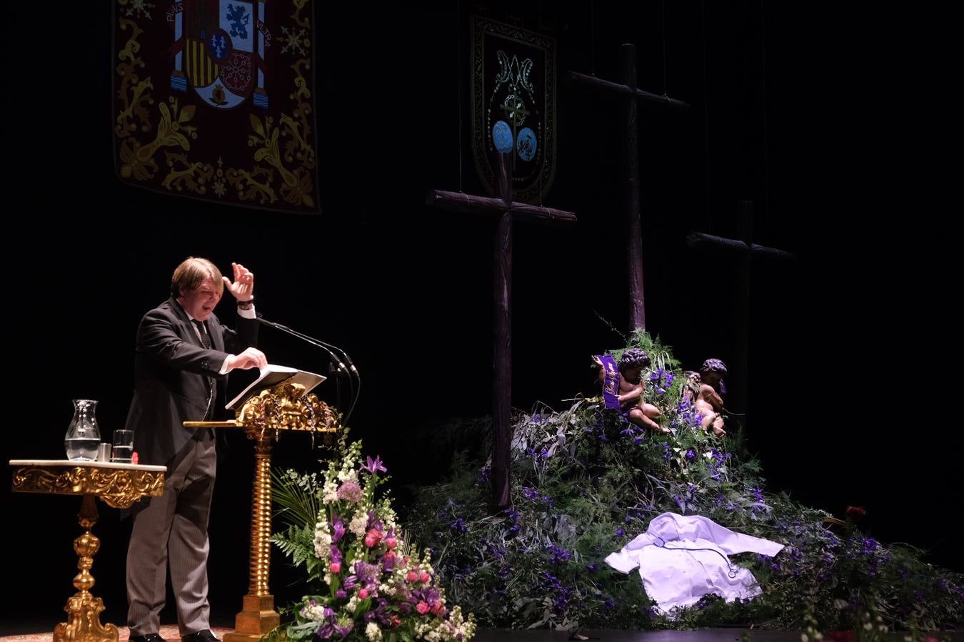 FOTOS: El pregonero Iván Roa abre las puertas de la Semana Santa de Cádiz 2021