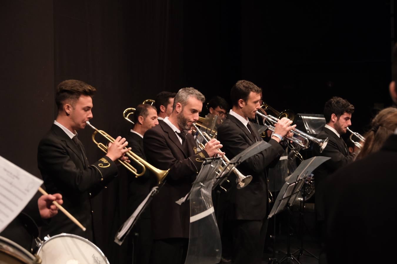 FOTOS: El pregonero Iván Roa abre las puertas de la Semana Santa de Cádiz 2021