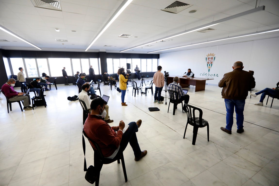 En imágenes, González Calvo explica el fracaso del Córdoba CF