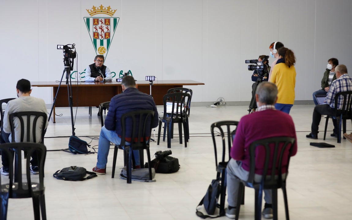 En imágenes, González Calvo explica el fracaso del Córdoba CF