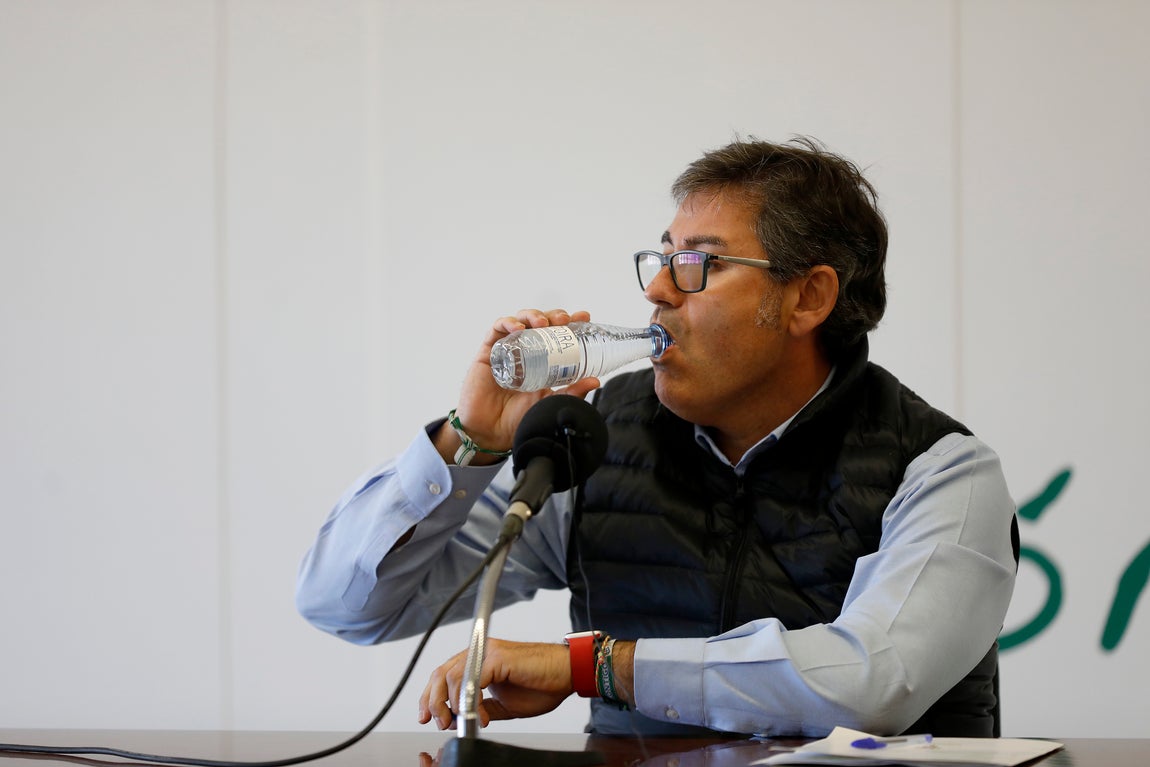 En imágenes, González Calvo explica el fracaso del Córdoba CF