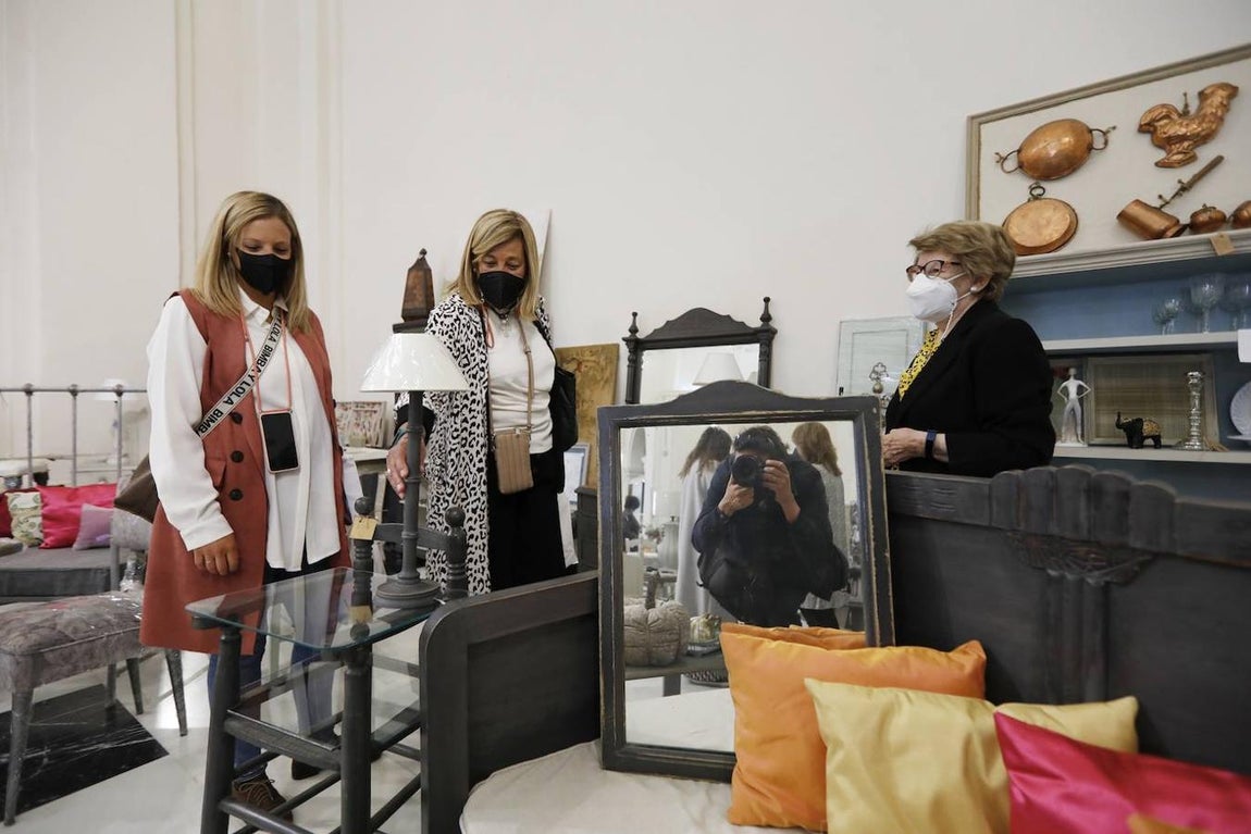 El Baratillo de Adevida en el Oratorio San Felipe Neri, en imágenes