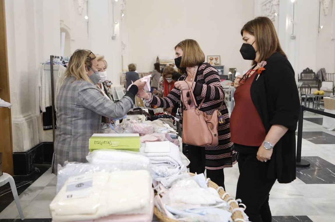 El Baratillo de Adevida en el Oratorio San Felipe Neri, en imágenes