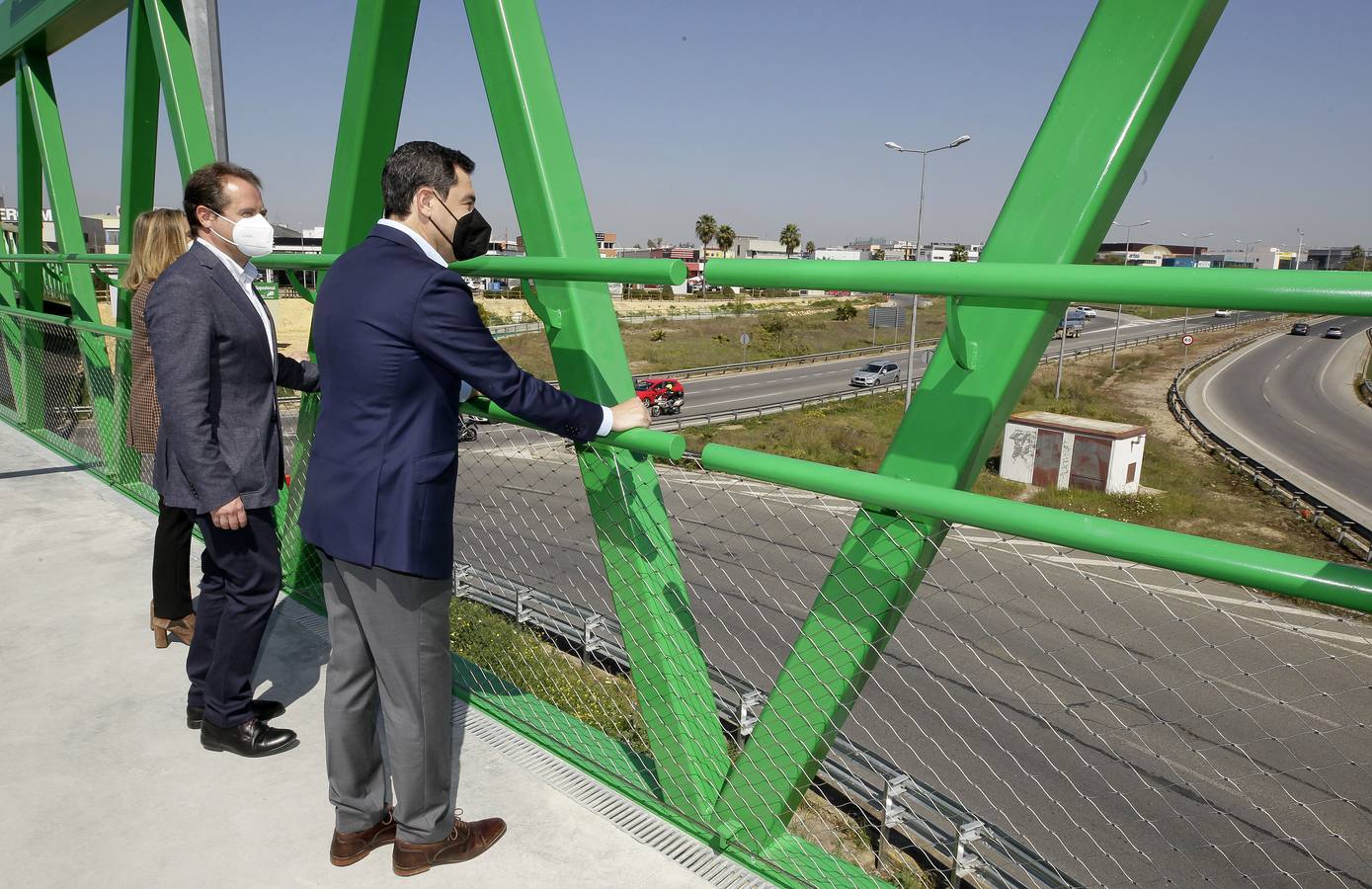 Inauguración de la pasarela ciclopeatonal en Mairena del Aljarafe