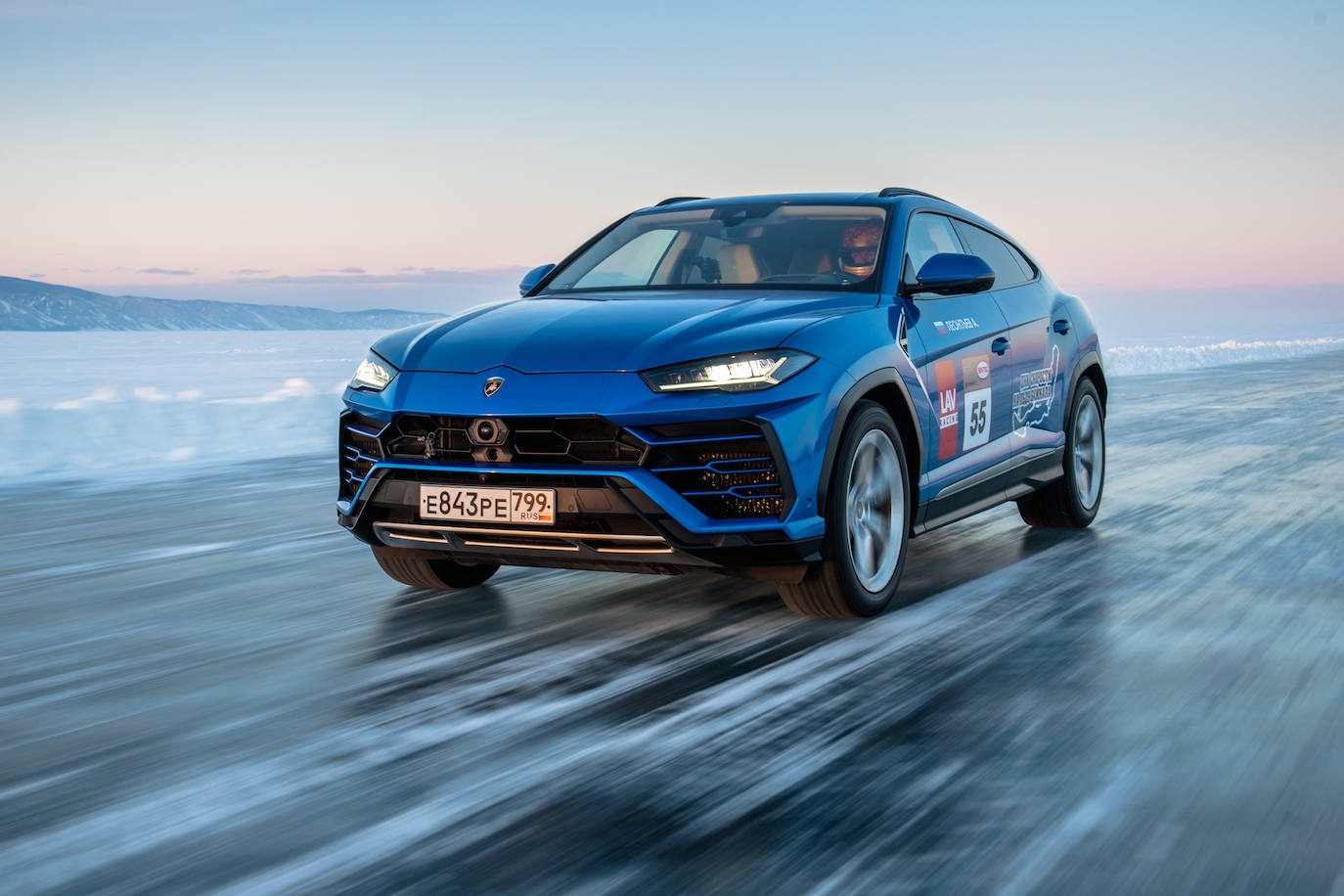 Fotogalería: Lamborghini Urus, nuevo récord de velocidad sobre hielo