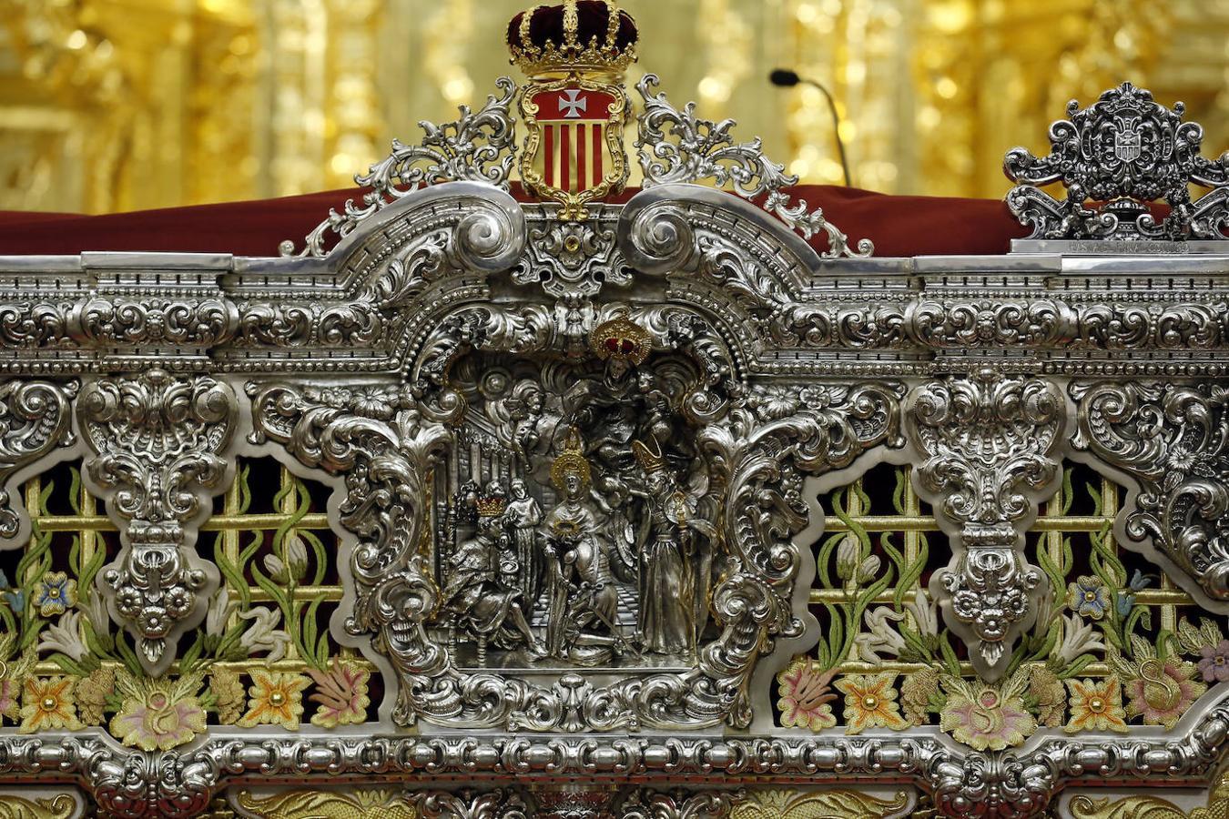 El nuevo respiradero del paso de la Virgen de la Merced de Córdoba, en imágenes