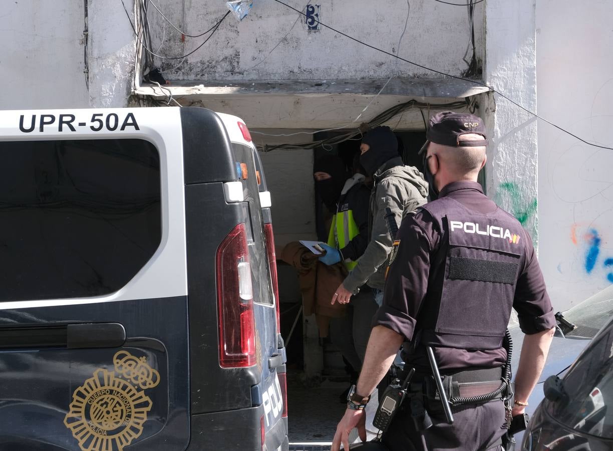 Operación antidroga en Los Milagros