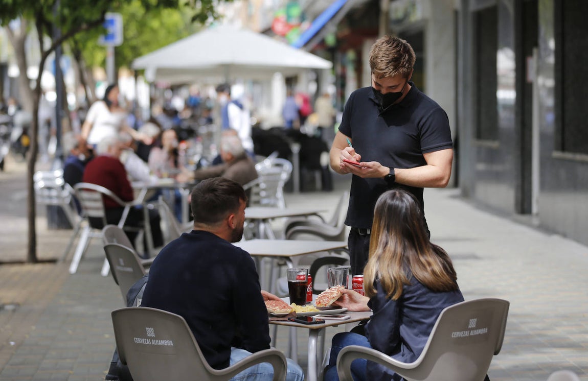Fotogalería: los veladores de Córdoba al inicio de la Semana Santa