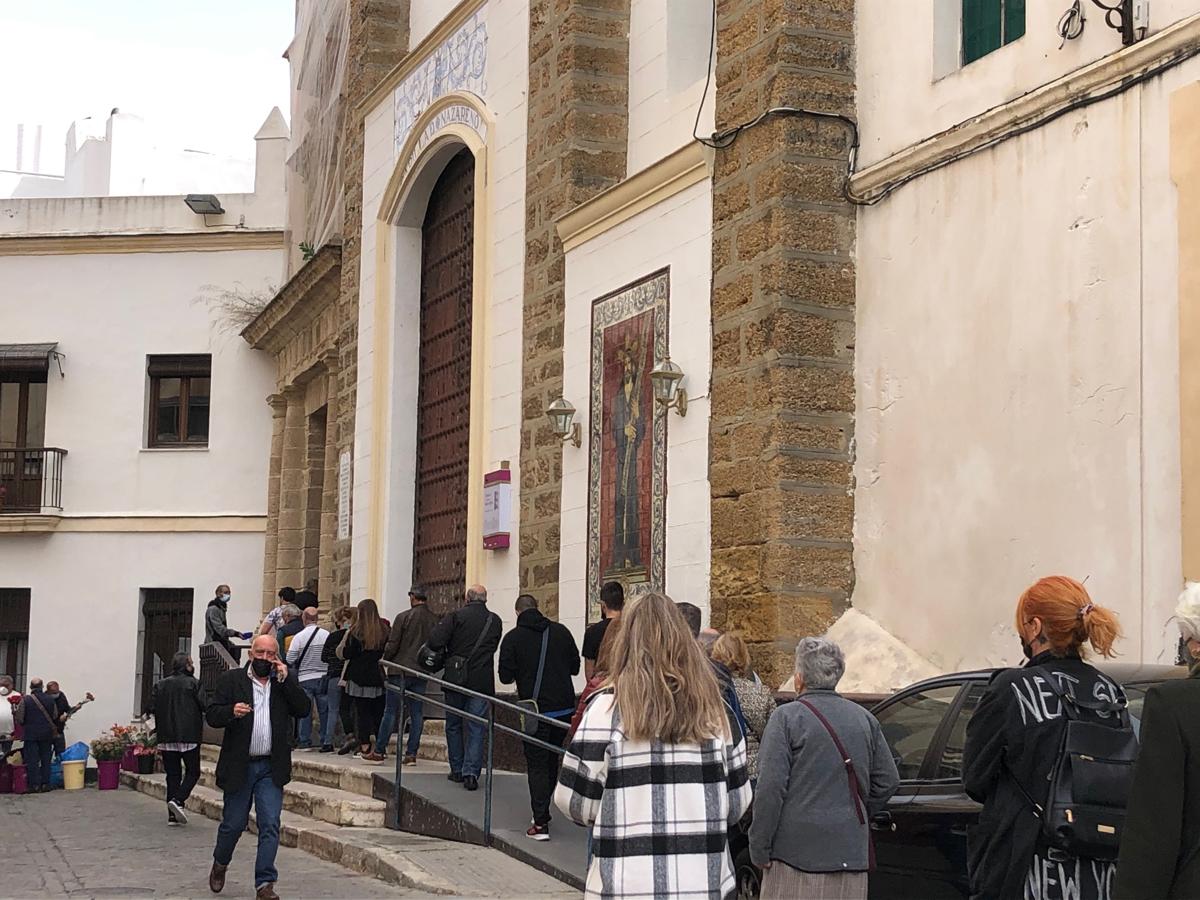 FOTOS: Viernes de Dolores en la Semana Santa de Cádiz 2021