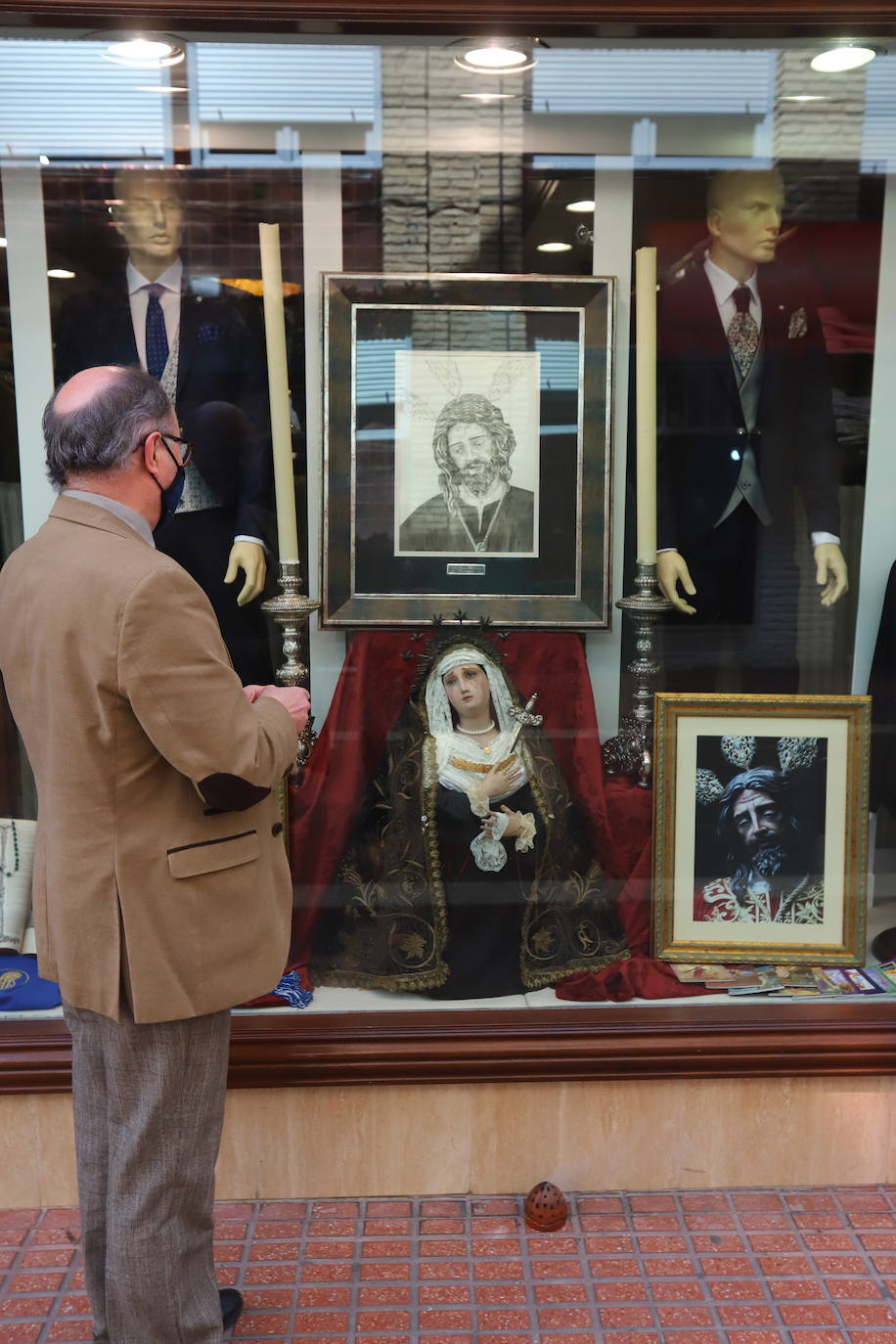 La Semana Santa de Córdoba, en los escaparates