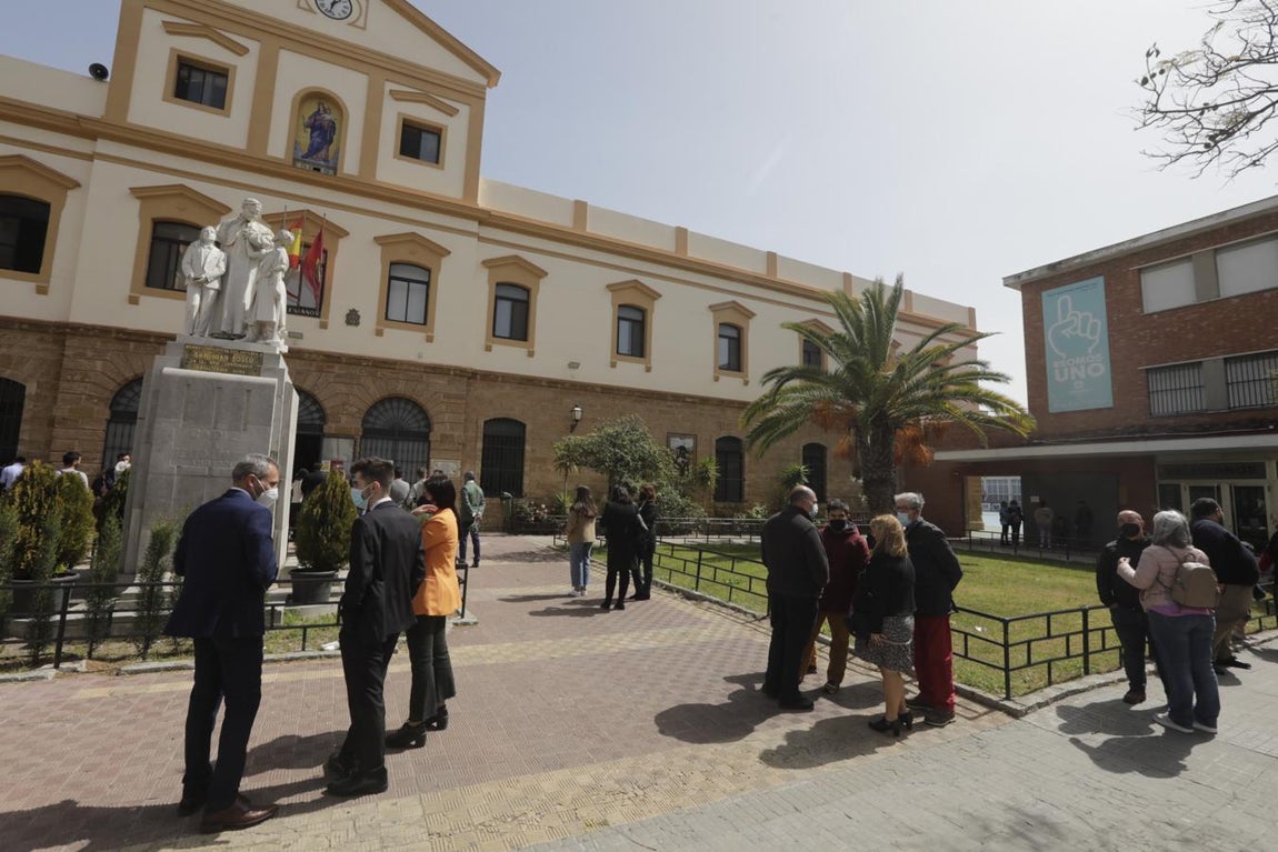 En imágenes: Domingo de Ramos de la Semana Santa 2021 en Cádiz